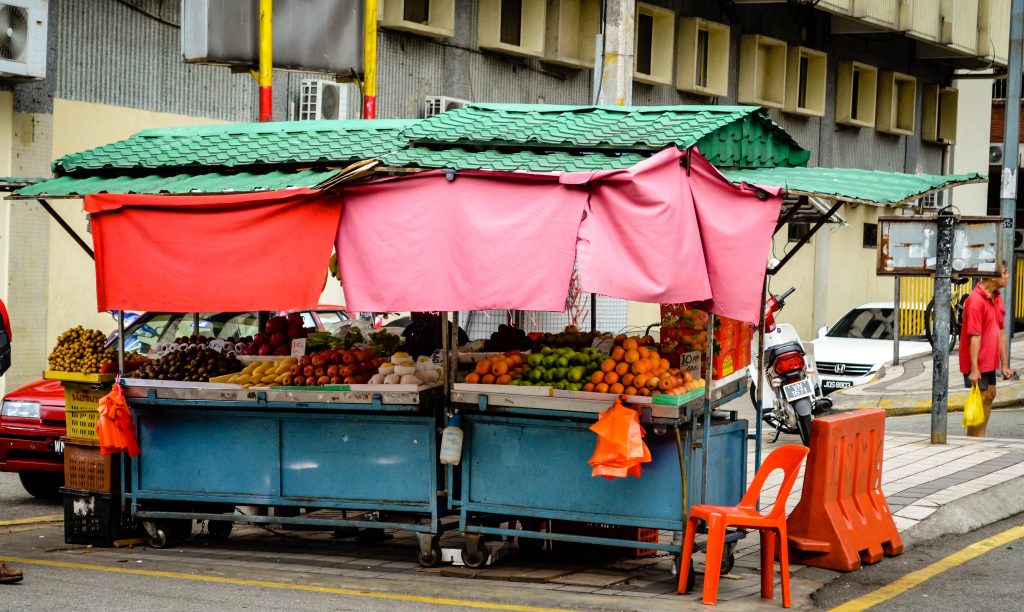 Früchte auf einem Straßenstand