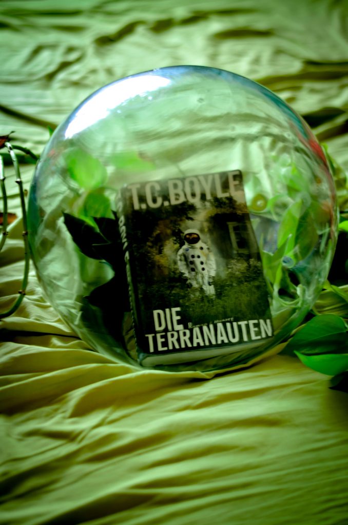 T.C. Boyles Roman "Die Terranauten" - lest die Rezension auf www.nixzulesen.de