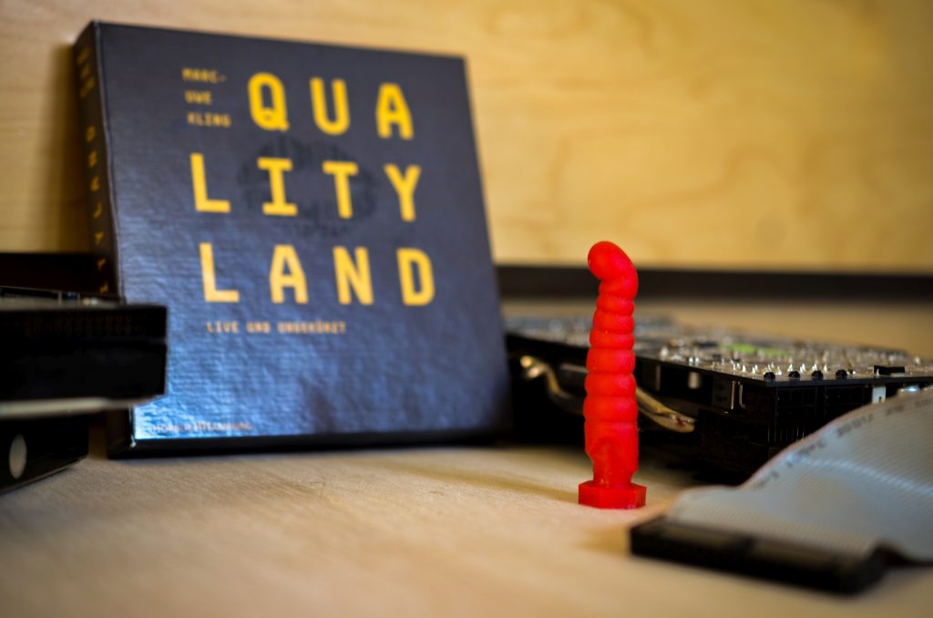 Qualityland von Marc-Uwe Kling. Rezension auf www.nixzulesen.de